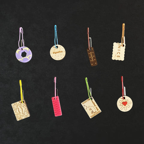 Biscuit stitch marker set