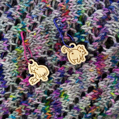 Cat stitch markers